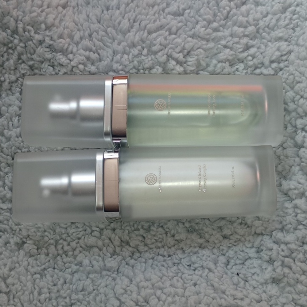 2pc Set Of Forever Flawless Diamond Infused Cleansing Complex And Toner